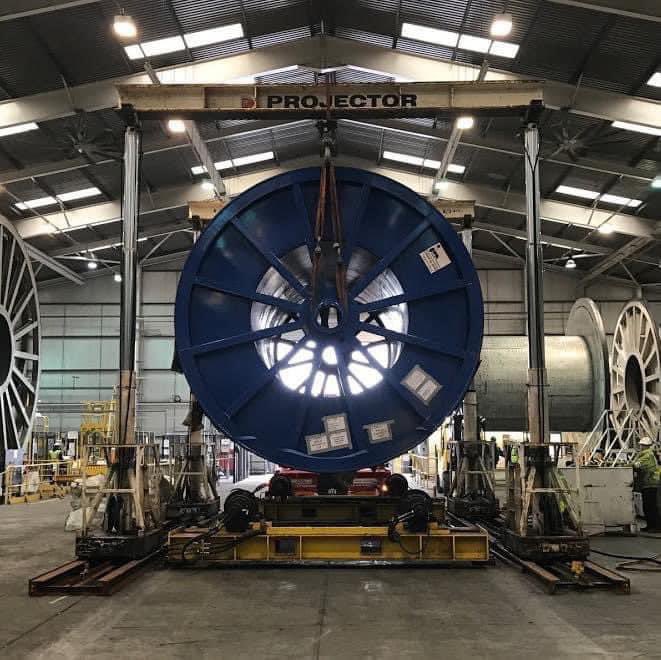 ProjectorLift tweet picture