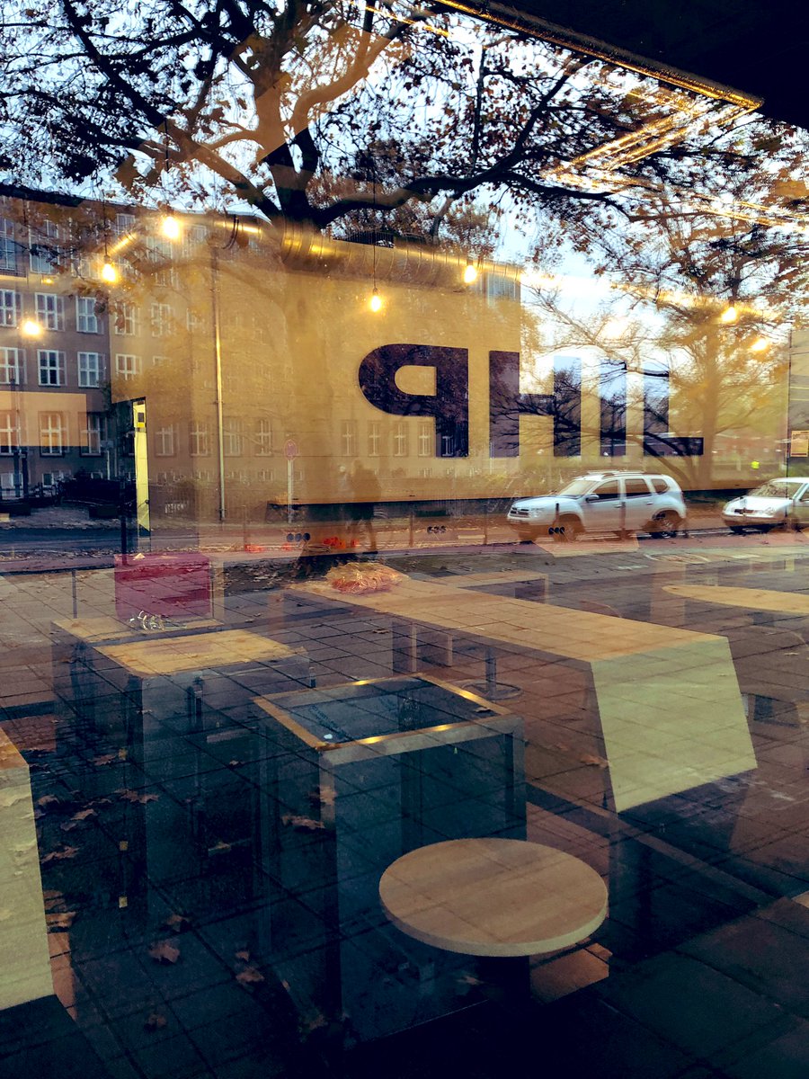Philfak_koeln's tweet photo. Guess who‘s back (soon)…Wiedereröffnung des #philcafe am 15.11. 🙌🏻🥳 ☕️#studierendenwerkköln https://t.co/rT1oYJSlGb