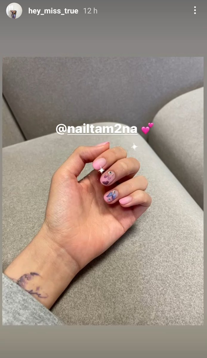 bol4gallery's tweet photo. [ IG STORY ] "Butterfly and cat effect."
ー
[#볼빨간사춘기 #안지영 #赤頬思春期 #bol4] https://t.co/sapAHIyeoi