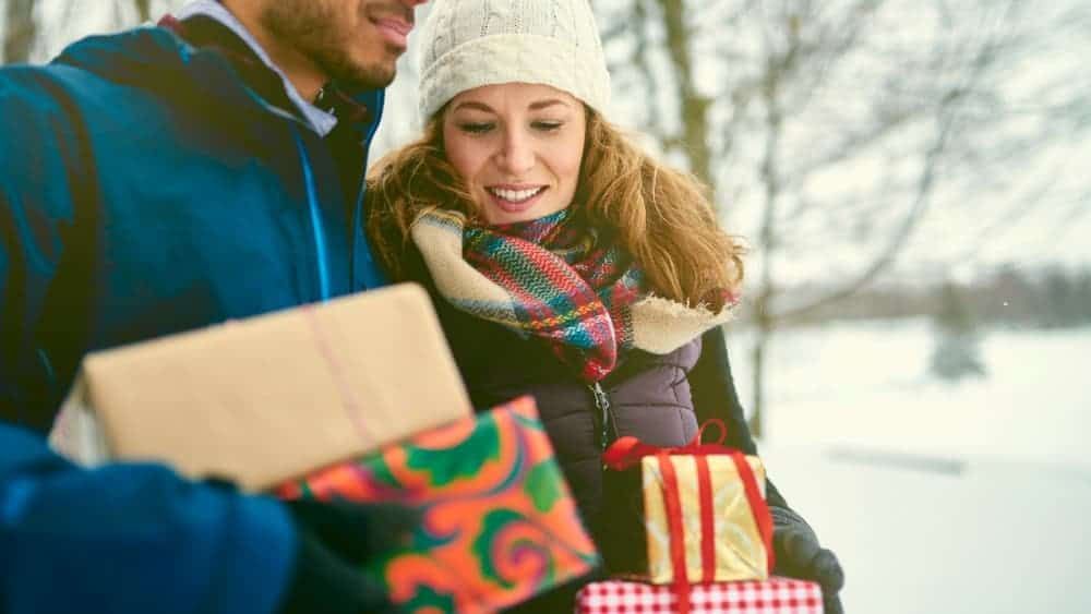 MotleyFoolUKPF's tweet photo. The clocks have changed, it’s getting dark earlier which means winter is here, with #Christmas soon to follow. Although supermarkets have had bits out for ages we're wondering, 'when is the right time to start saving for the #festive season?' 
Have a read: https://t.co/zazrON2kTH https://t.co/JTGGyTI2SL
