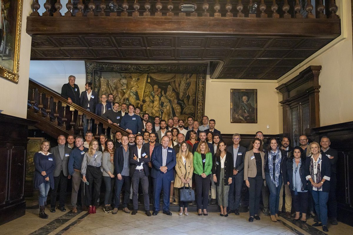 franalbarr's tweet photo. Fue todo un placer participar en la jornada de networking del Club Corporativo de @camara_valencia.

Muchos aprendizajes y buenos momentos.

Gracias a toda la organización por la invitación al evento.

#ClubCorporativoVLC #SocioCoporativoVLC https://t.co/zcMekwZPGl