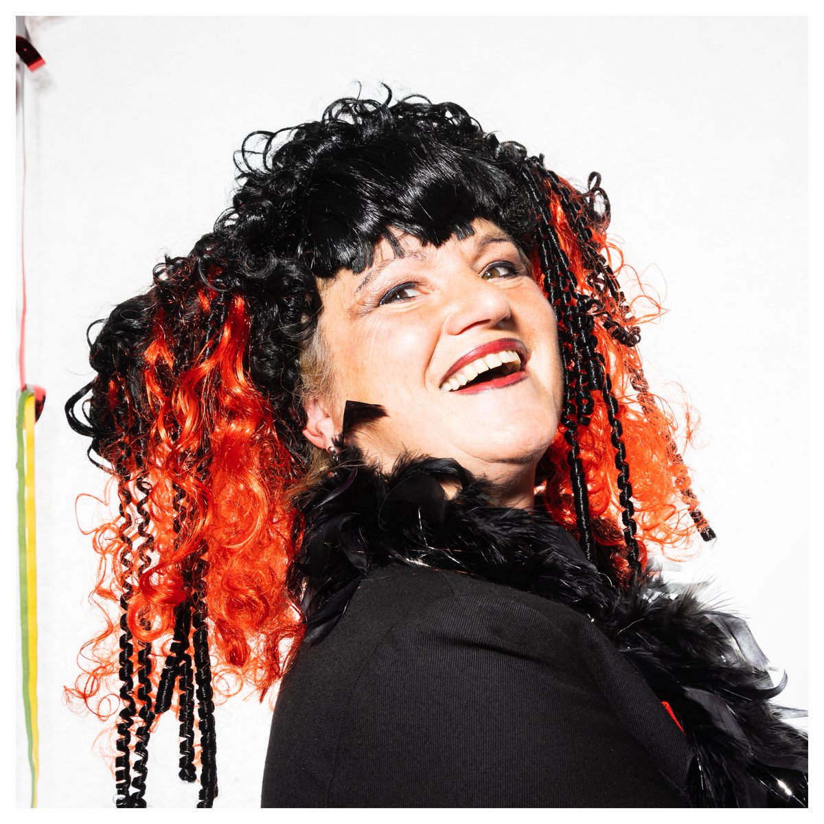 Durch die Pandemie ist 2020 die Session praktisch ausgefallen aber in diesem Jahr geben wir dem #Karneval wieder ein Gesicht und tragen die Freude und das Lebensgefühl in die weite Welt. #lachen #nrw #fotografie

christian-thieme.de/gallery/