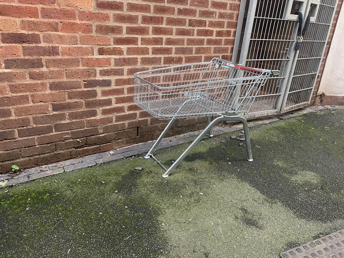 Describe Stourbridge in a picture.