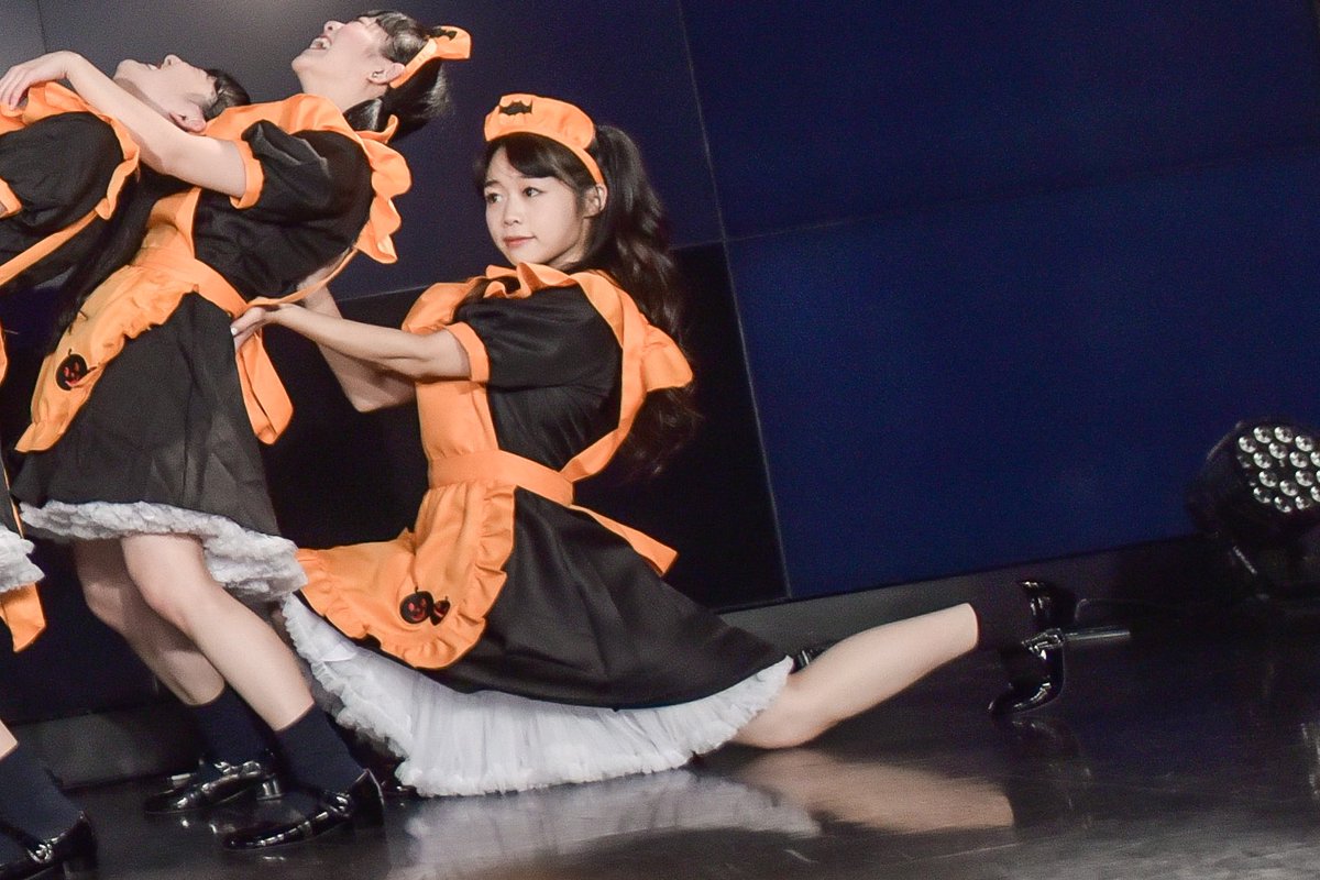 木曜日のラストハロウィン🎃❕

たのしくて最高だった〜〜😂🌱💕💕
1番後ろで支えるはなえちゃん💯（笑）

#showdiner #sdn_now #makeapiece #ショーダイナー #あなたのハートに発芽中 🍀💚🧩