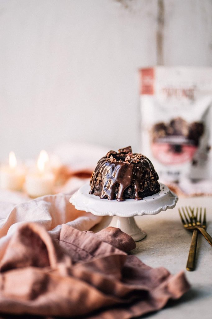 Happy National Candy Day! 🍫 Looking for a snack that satisfies your sweet tooth without the extra sugar? Take a peek at the companies participating in the Canadian Flavors Food Festival! #nationalcandyday #lesssugar #canadiancompany <a href="/SodexoGroup/">Sodexo</a> <a href="/Target/">Target</a> <a href="/RalphsGrocery/">Ralphs Grocery</a>