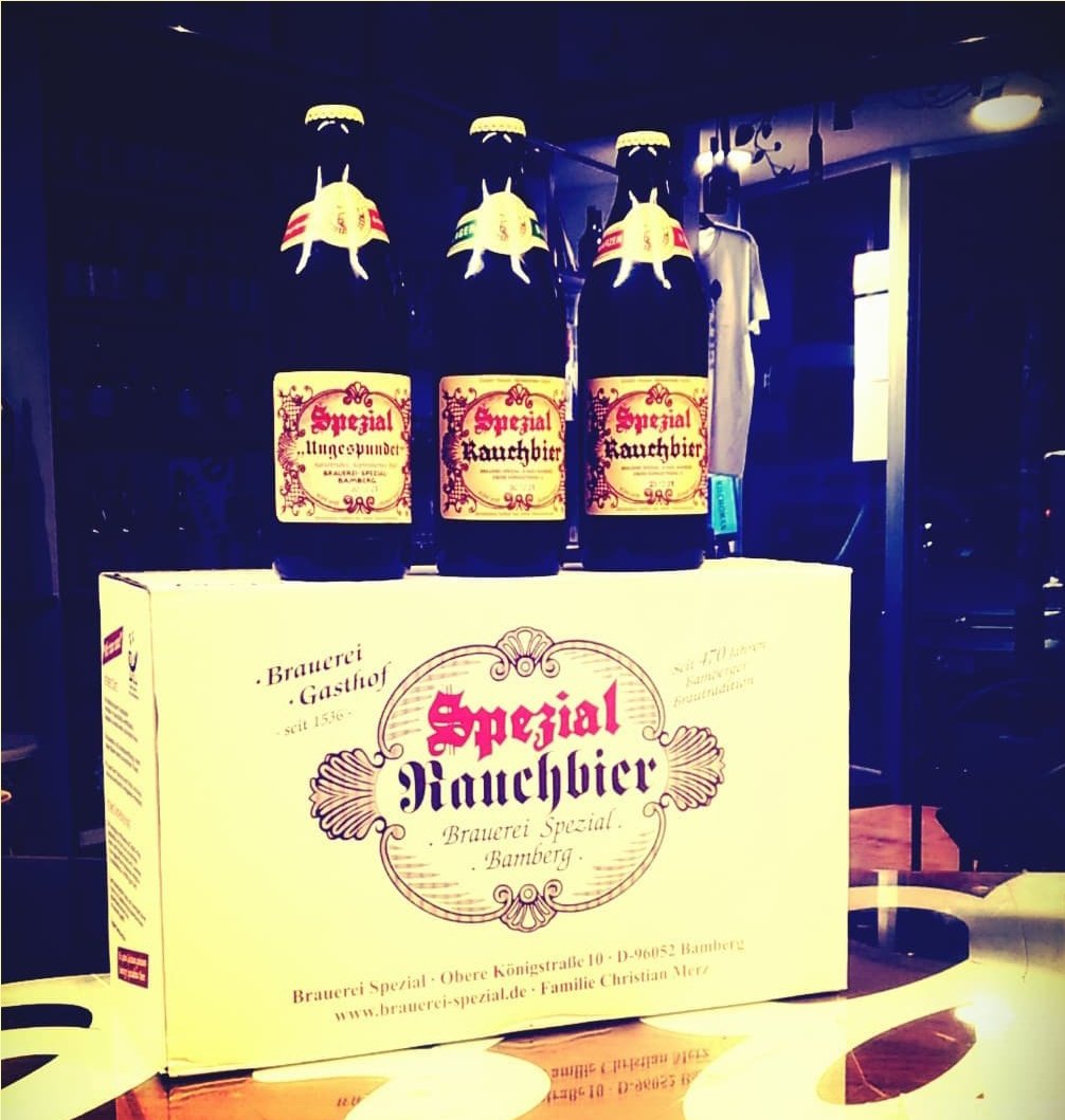 TheBrewMilano's tweet photo. Viaggio in #Franconia?
@brauerei_spezial_bam 🇩🇪 is back!
UNGESPUNDET HOPFENHERB 5%abv delicata, equilibrata, irripetibile
LAGER BIER 4.9%abv leggera con nette note affumicate: la birra della casa
MARZEN BIER 5.3%abv corposa per palati più forti sull'affumicato
#KeepDrinkingWithUs https://t.co/Qepynnv22f