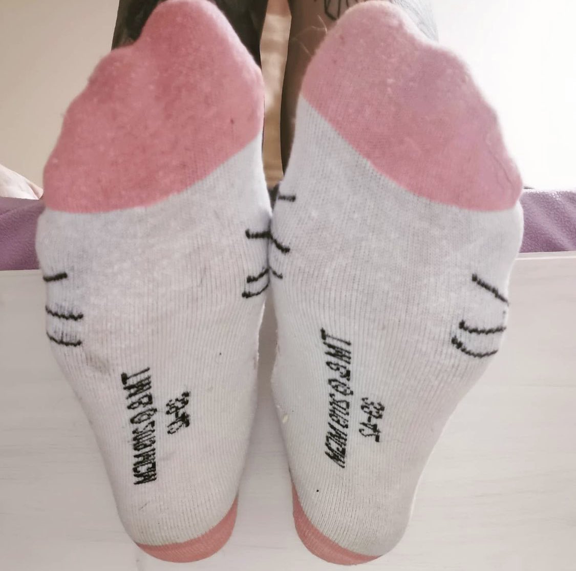 sockentrine's tweet photo. #socks #socksniffing #SOCKSMELLING #socken #sockenfetisch #füße #geldsklave #fetisch #random https://t.co/Wq81hQzuL9