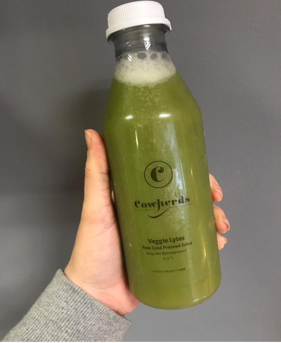 Never a dull moment with @cowherdsjuicery 🧋✨

#assimilate #coldpressed #eliminate  #eatyourgreens #drinkyourgreens #raw #clean #natural #alkalise #energise #vegan #wholefoods #plantbased #plantpower #nourish #nutrition #juicecleanse #instajuice #vegansofinstagram #whatveganseat