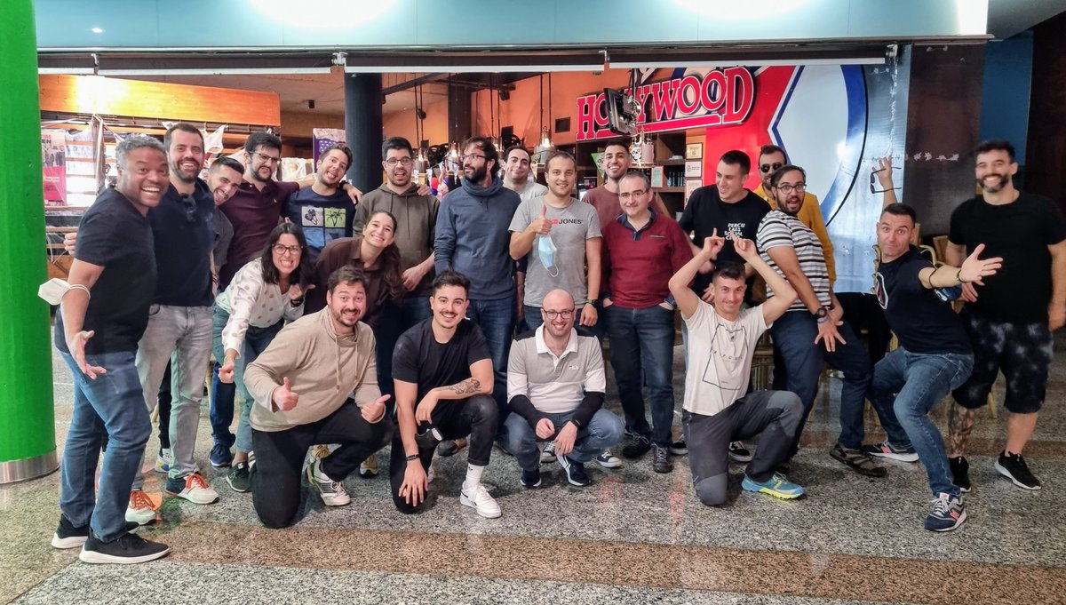 devaway_'s tweet photo. El pasado viernes lo pasamos entre 🔫 ¡¡nos fuimos de 𝙩𝙚𝙖𝙢 𝙗𝙪𝙞𝙡𝙙𝙞𝙣𝙜!! 🥳🔥
Aunque en la oficina tenemos nuestros momentos de risas, poder pasar tiempo juntos y divertirnos fuera de lo que es "trabajo" es fundamental para poder crecer como equipo.
🤩🔝 https://t.co/glBC1NdFQF