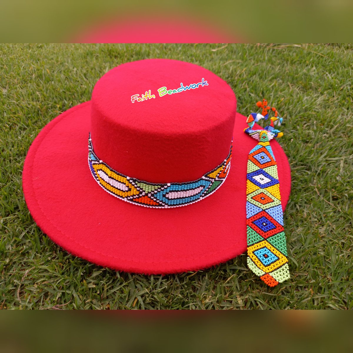 FaithKay_Mchunu's tweet photo. Taking orders via DMs or WhatsApp 0640827429 
Ntsiki Somizi Sister Bettina 
#GiyaniLandOfBlood #FaithBeadwork https://t.co/4k3V0rFND6