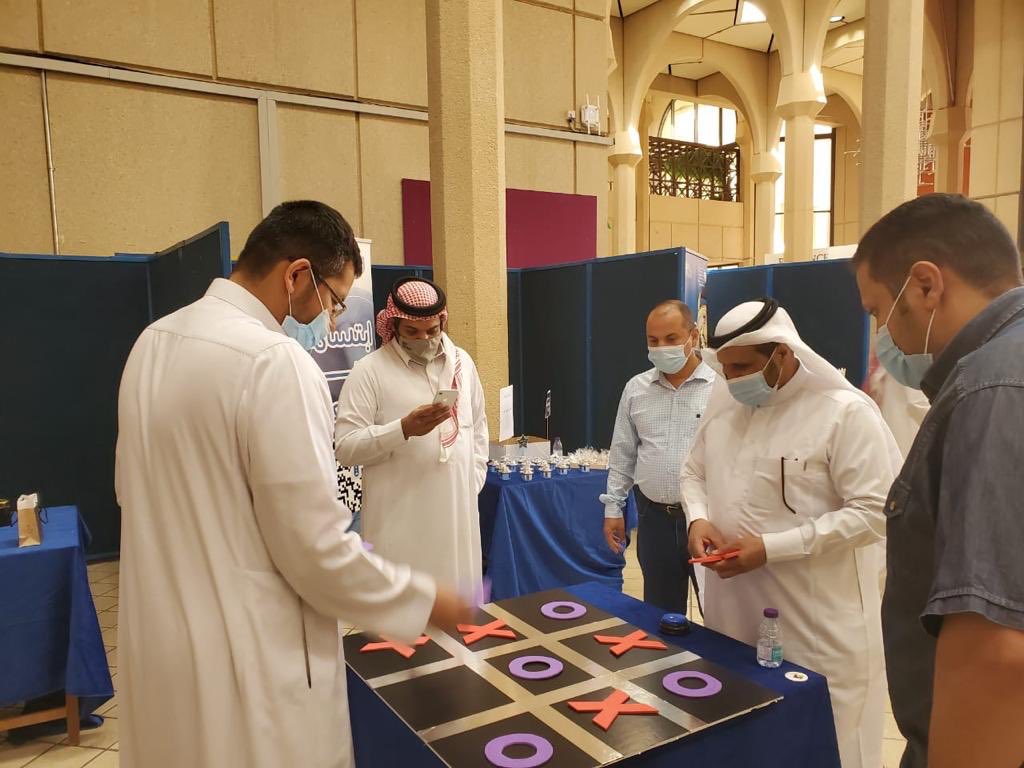 CSCIENCE_KSU's tweet photo. #يحدث_الان

برعاية سعادة عميد #كلية_العلوم
أ.د.زيد آل عثمان تقام فعالية اليوم المفتوح بتنظيم وحدة السعادة ومشاركة منسوبي الكلية،حيث تشتمل الفعالية على عدد من المسابقات الثقافية والرياضية الخفيفة.

#جامعة_الملك_سعود 
@_KSU 
@rsksu https://t.co/XNYZ4p9pz7