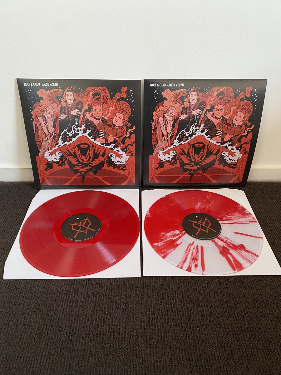 Wolf & Chain tweet media