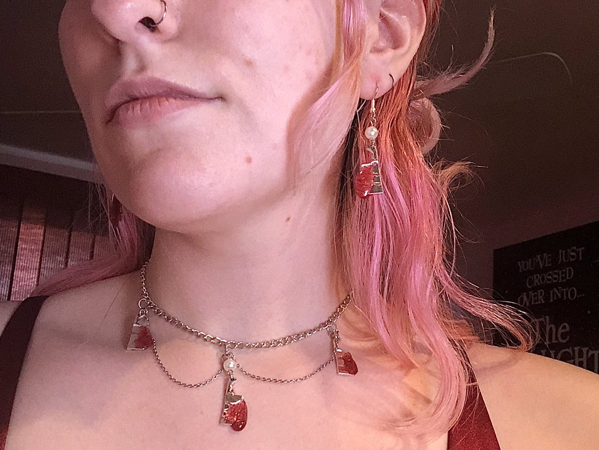 meggiesmemos's tweet photo. haven’t been on this account in ages but if anyone who follows me is interested I’m here to boost my shop that ive been working super hard on! it’s so fulfilling to work on things I actually enjoy and making things custom for each customer is so fun:’) ty! https://t.co/75iej8WhRI https://t.co/AqXGHupb0a