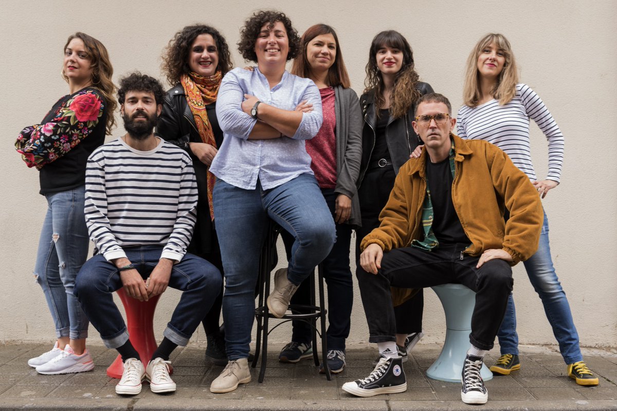 SArtvALDIA's tweet photo. 🎼 Hoy puedes disfrutar en Salamanca con actos literarios, conferencias, el estreno de un documental y el concierto de @RINGORRANGO

➡️ https://t.co/coAZ6WtaEB https://t.co/LCtXf5Donm