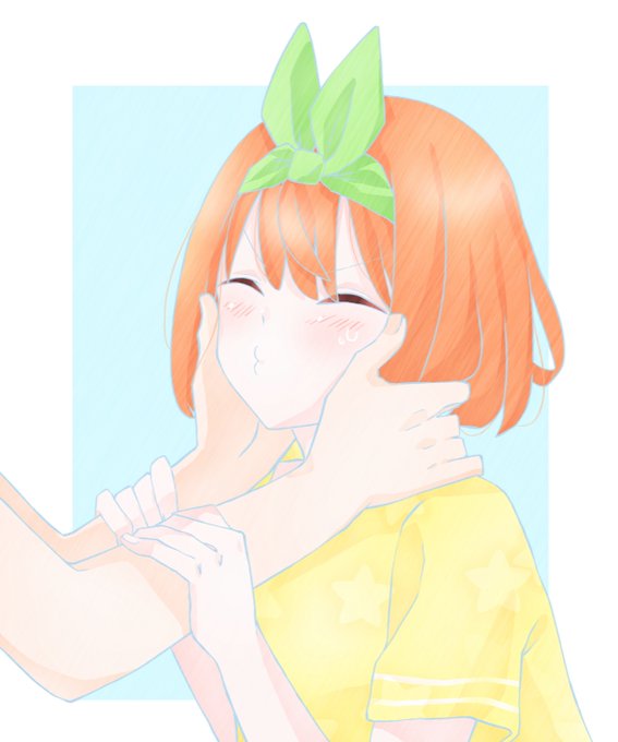 「cheek squash hands on another's cheeks」 illustration images(Latest)