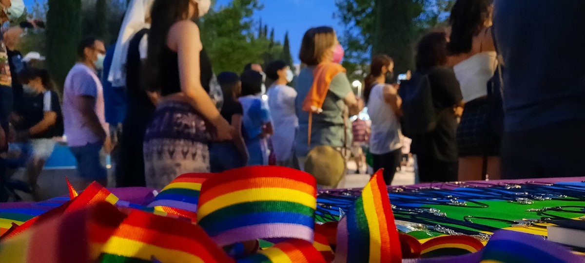 juliancanocmt's tweet photo. Porque aún queda camino por avanzar para una sociedad igualitaria...este DOMINGO (12.50 mediodía) en #HéroesAnónimos ponemos en valor el trabajo de asociaciones como @piqueer_lgtbiq 

https://t.co/EGhWw8UC11 

@CPlurales @Mundo_Croqueta @dosmanzanas @PedritoHistoria @LolyArroyo29 https://t.co/f5lFFHYxQJ