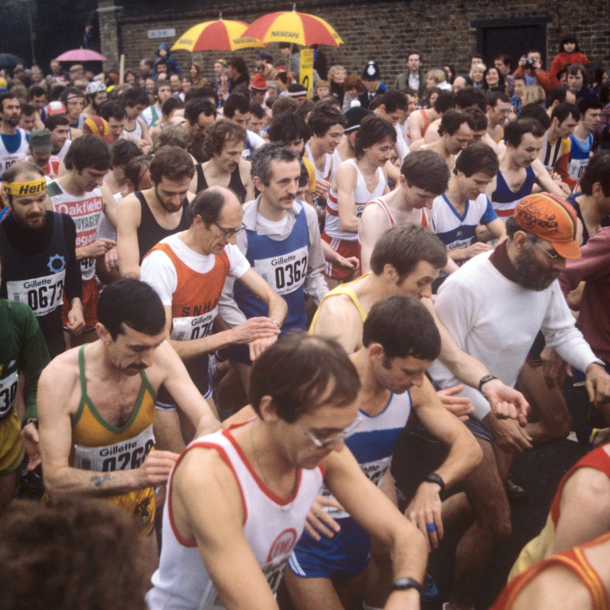 LondonMarathon's tweet photo. #ThrowbackThursday to the first-ever London Marathon in 1981. 

A lot has changed in 40 years! 😆

#LondonMarathon https://t.co/UsmjXHuwzZ