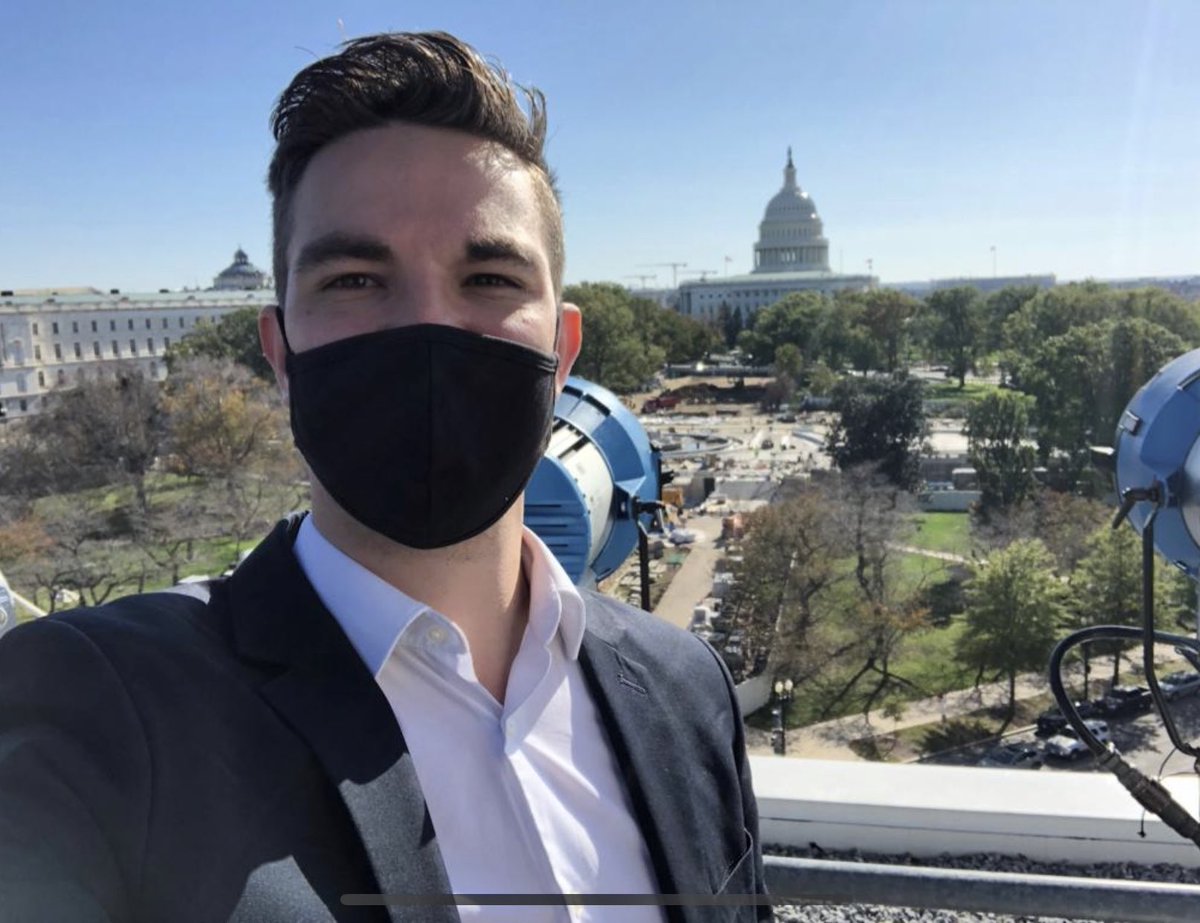 Aubrey Allegretti tweet media