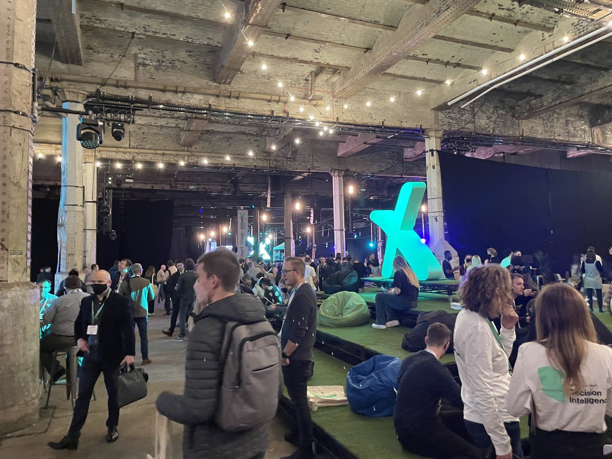 Busy start here at #AltitudeX this morning, great set up. An exciting day of Ai splendidness awaits.