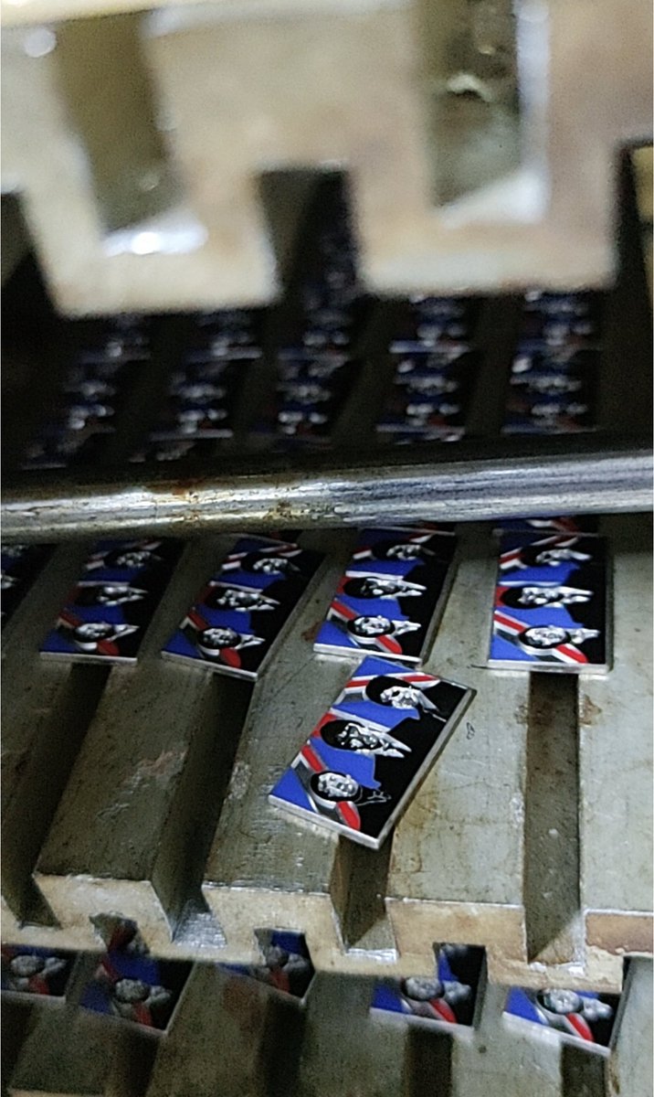 thebadgemanltd's tweet photo. Colouring process in full flow #thejam #newdesign #production #colouring #colouringprocess #manufacturing #enamelpin #pinbadge #enamel https://t.co/JRj8Jt0FMX