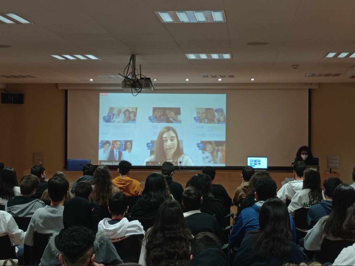 centre_bit's tweet photo. Helena Costa,🔬 investigadora en biociència. Ens explica que és la teràpia gènica i com s'aplica per aturar malalties genètiquesUna trajectòria acadèmica i professional impressionant que anima a les nostres joves a triar carreres #STEM
#NinesSTEM @cytfemenino #LosParquesAportan https://t.co/vcMZQVCcoK