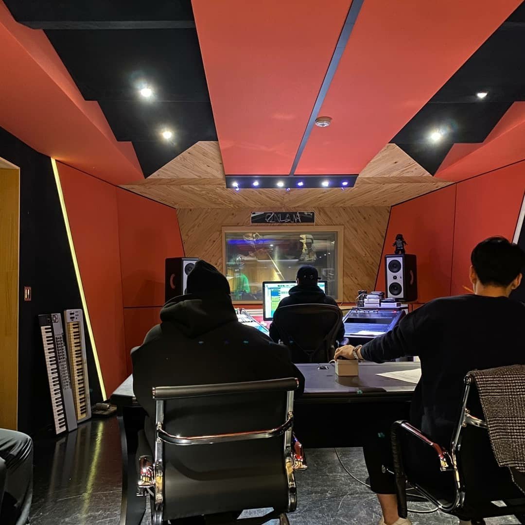 Follow_KSH's tweet photo. #NewSong #ComingSoon

강성훈, 곧 컴백하나..이단옆차기와 타이틀곡 준비 완료 [스타IN★]

▶️ https://t.co/7oYaiY1Mwp

#강성훈 #KANGSUNGHOON #姜成勋
#カンソンフン https://t.co/P48NytbhZE