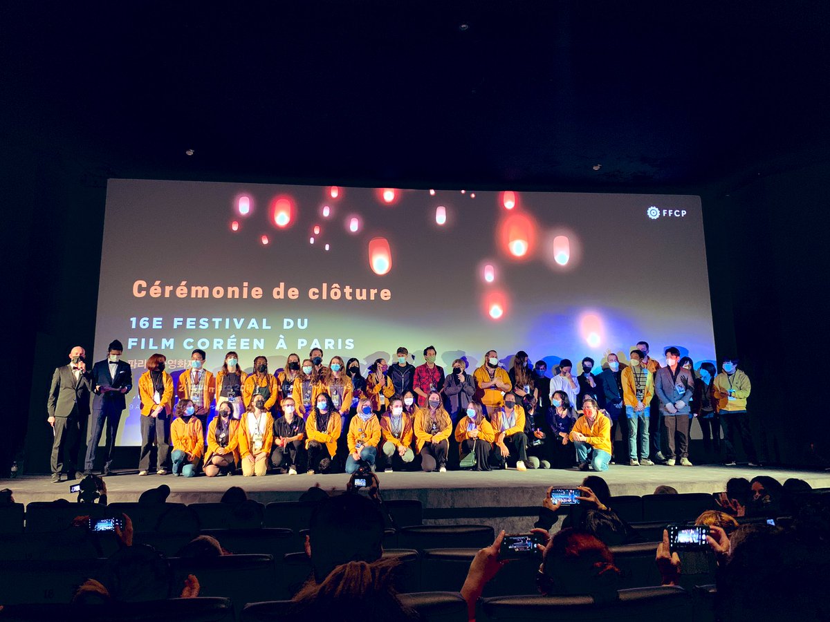 BadlandsEd's tweet photo. Cette édition 2021 du @ffcp_cinema était de haute volée !
Nous y avons découvert beaucoup de bonnes choses qu’on retiendra lorsqu’on se posera la question d’éventuelles nouvelles sorties…
Mais pour le moment, concentrons nous sur nos 3 #YuzoKawashima et sur #SteelFlower 😅 https://t.co/aklC3zvDat