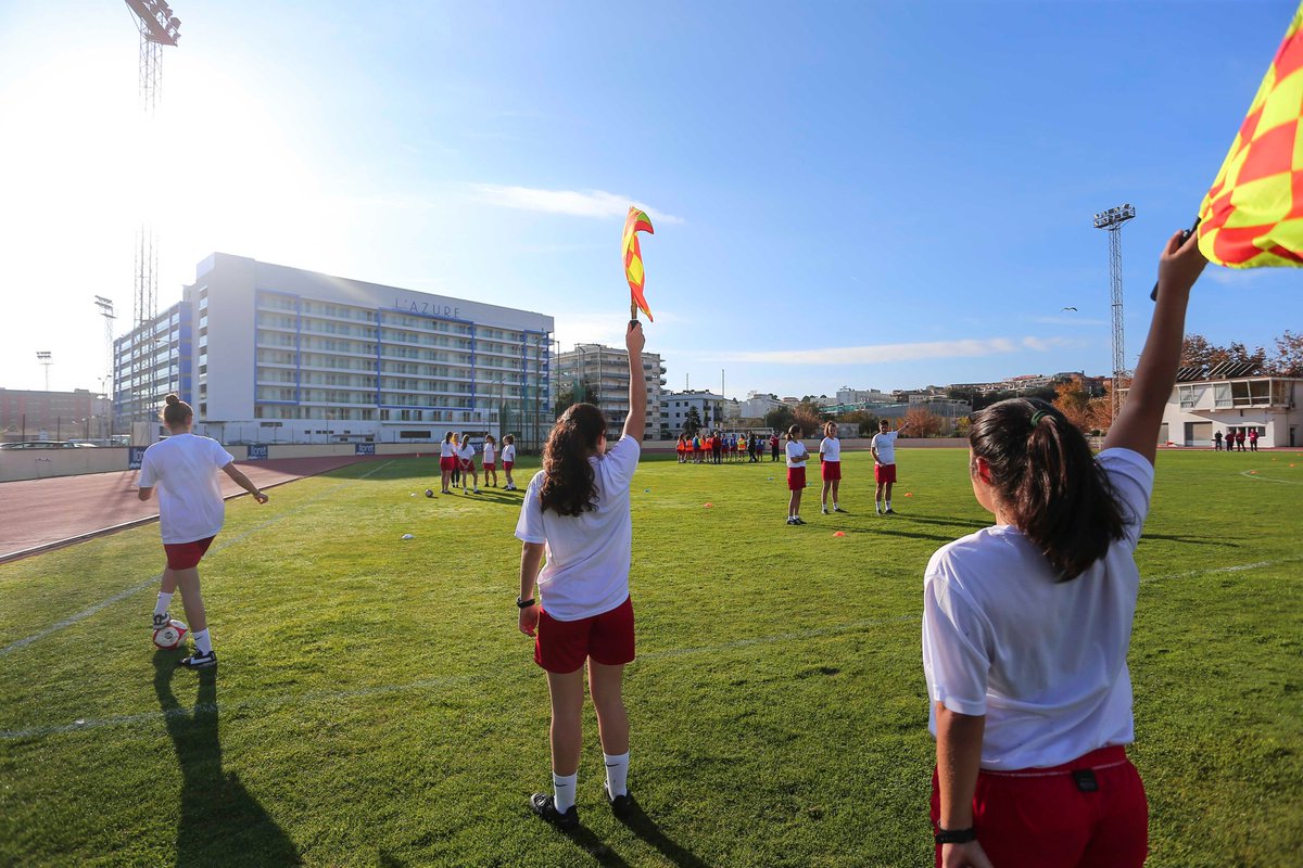 ❗️🆕 El #CTA crea un curs extraordinari d’arbitratge

➡️ Dirigit a persones d'entre 1⃣5⃣ i 2⃣4⃣ anys.

🔗 Inscriu-te a fcf.cat/noticia/el-cta…

#formació #futbolcat #futfem