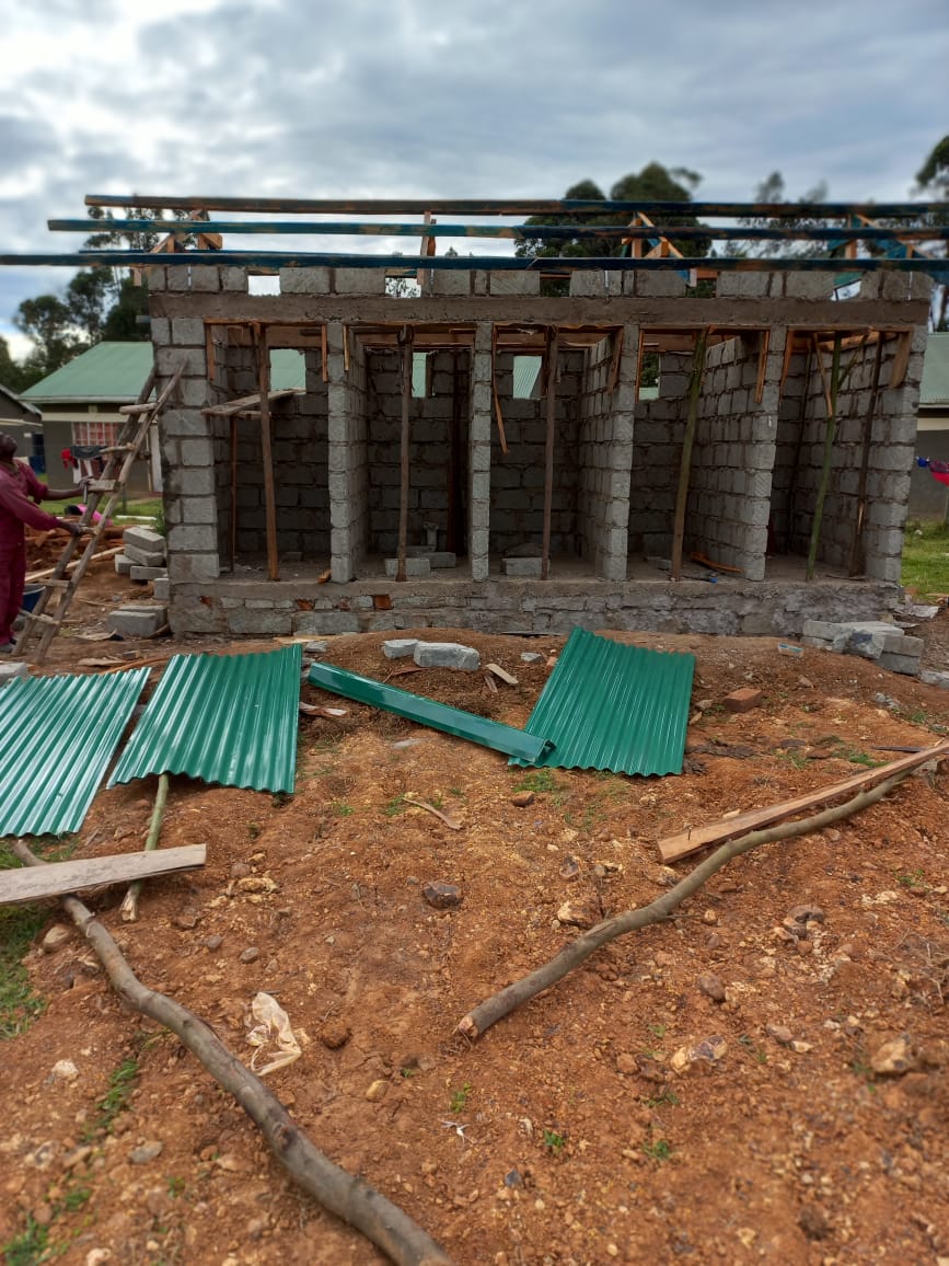 Here are the latest photos of the toilet block being built at St Patrick's Kabongo, Kenya. Donations to the <a href="/DelanyFound/">Delany Foundation</a> do make a huge difference! <a href="/hccryde/">Holy Cross College</a> <a href="/Delany_College/">Delany College</a> <a href="/PBCBlacktown/">Patrician Brothers' College, Blacktown</a> <a href="/ASCCollege/">All Saints Catholic College Liverpool</a> <a href="/asccliverpool/">All Saints Liverpool</a>