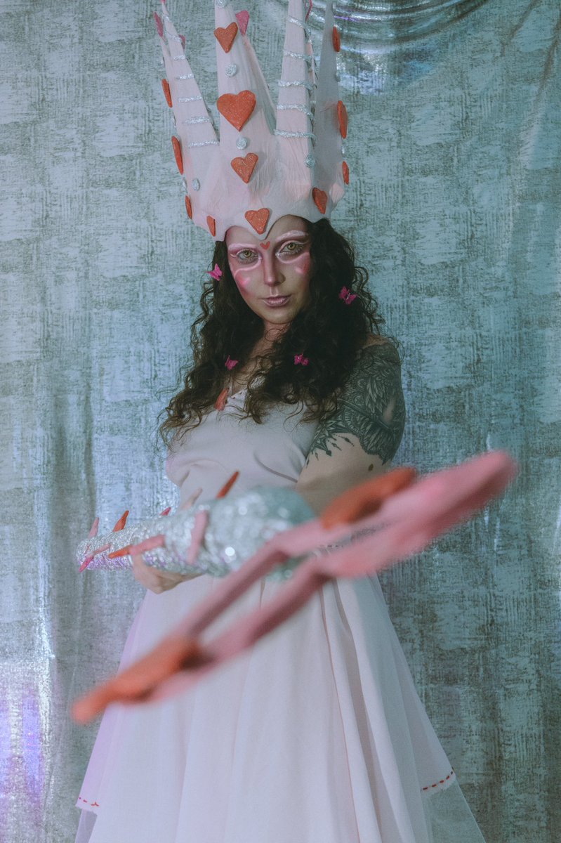 NatttiooP's tweet photo. The Queen of hearts https://t.co/AwGMWuzfk7