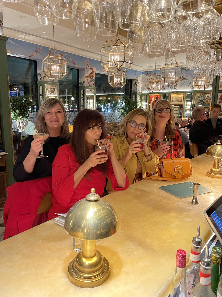 Happy Birthday to our Receptionist Barbara 🎂🥂and a huge thank you to our awesome team.. and those not here.