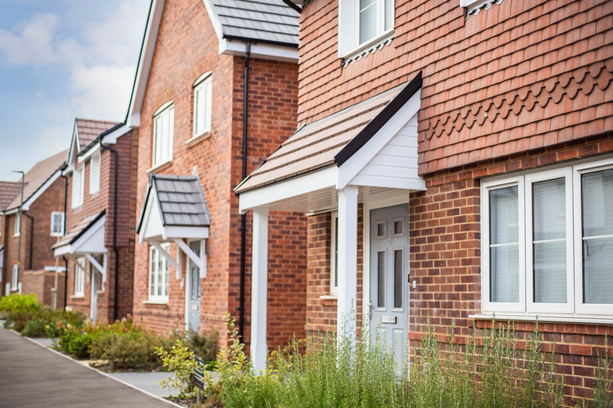 Miru Visuals tweet media