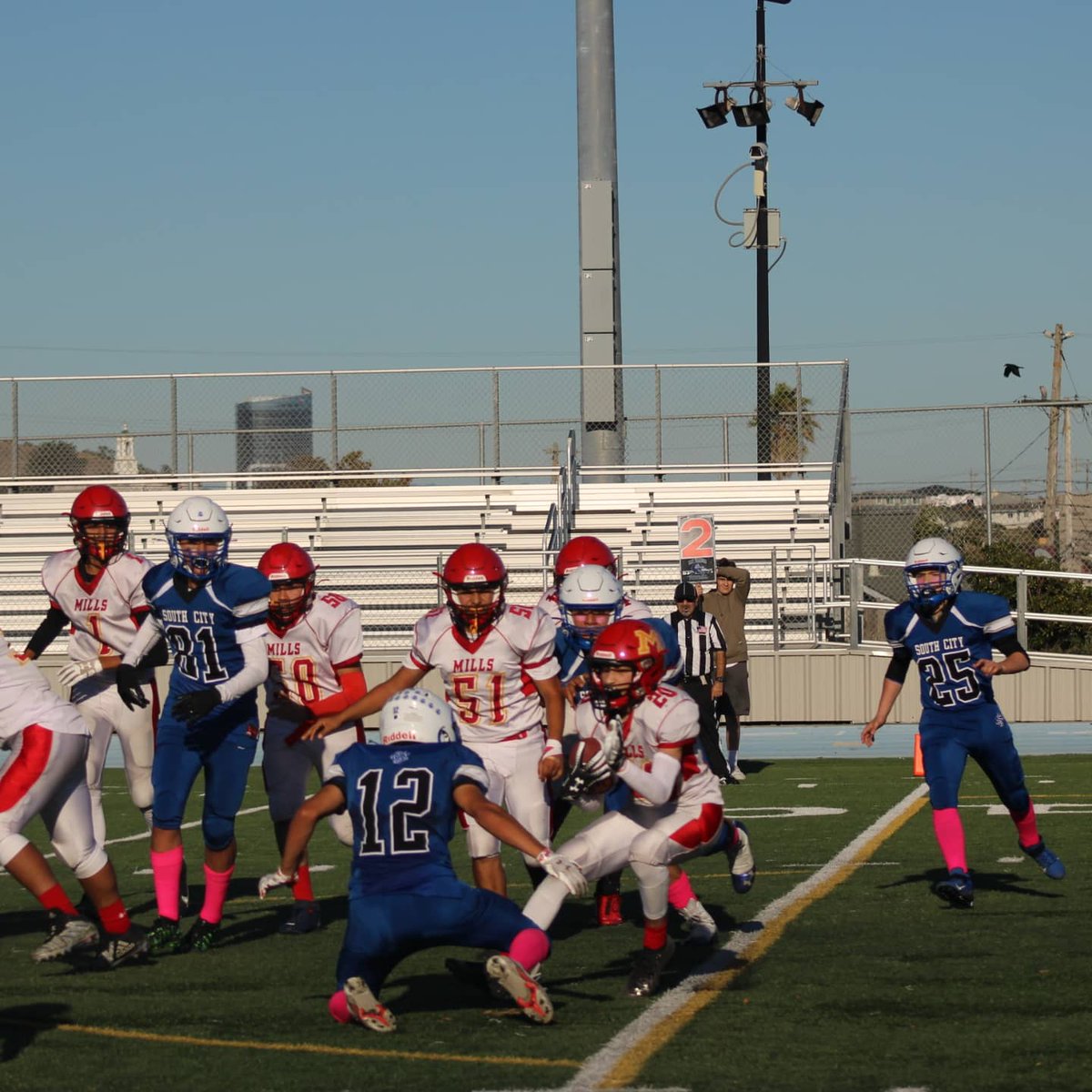 SSFWarriors's tweet photo. #JoustinMolina (Jr #12, LB/WR) almost body slammed this Mills player, but instead, simply made a hard tackle. https://t.co/O7ExTwVihC