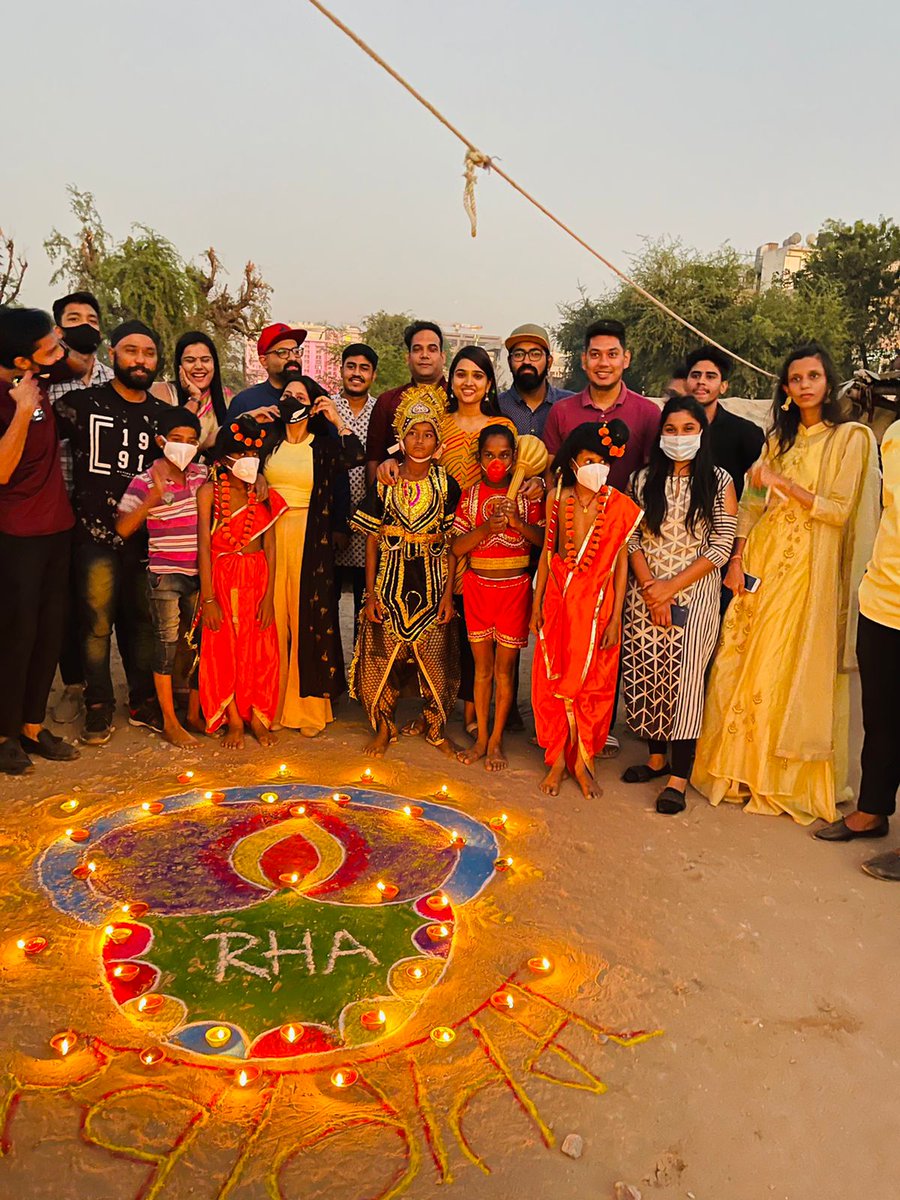 fun2shh_Me2's tweet photo. @Great_Learning This Diwali My #NewBeginning is 
 To Spend Some Time with these under privileged kids of basti near my house .....To celebrate festivals with them and to share my happiness with them......And to spent some part of my earnings for their need ......

#GreatLearning #PowerAhead https://t.co/aQ0kALwkHp