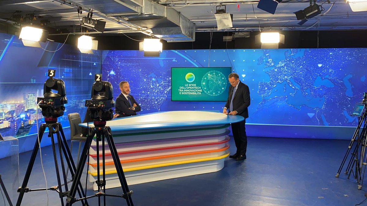 Pochi minuti all’inizio della plenaria del secondo giorno al #salonepagamenti in cui interverrà il CEO di #Fabrick Paolo Zaccardi