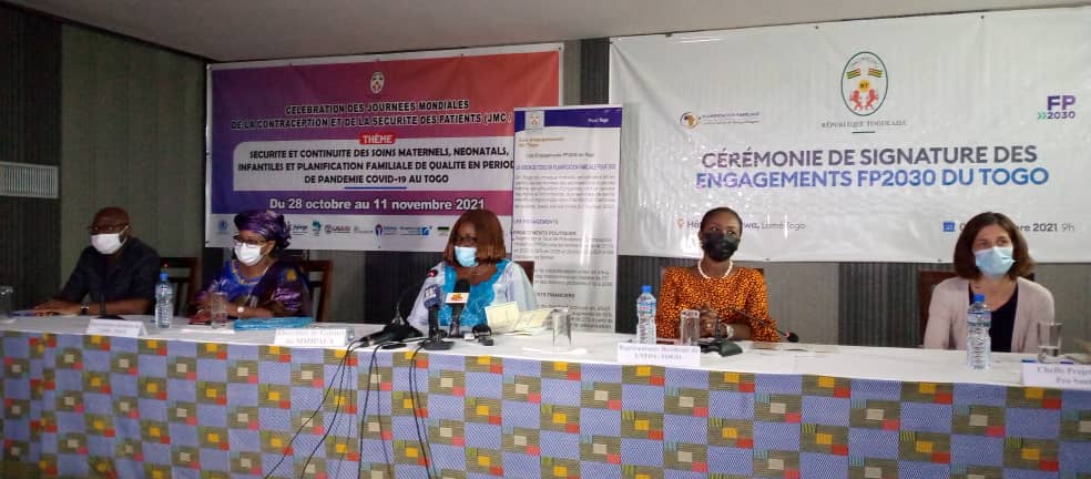 DMPASCNow's tweet photo. Pour le #FP2030, le #Togo a pris 6 engagements pour promouvoir la #PF d’ici 2030. Entre autres, augmenter le #TPCm chez les femmes en union de 23,1% en 2020 à 32% en 2026 et 20,4% en 2020 à 29,5% en 2026 chez toutes les femmes. 
👉https://t.co/CT04MpD8M4
#Dmpasc #SayanaPress https://t.co/N46alYHFq5