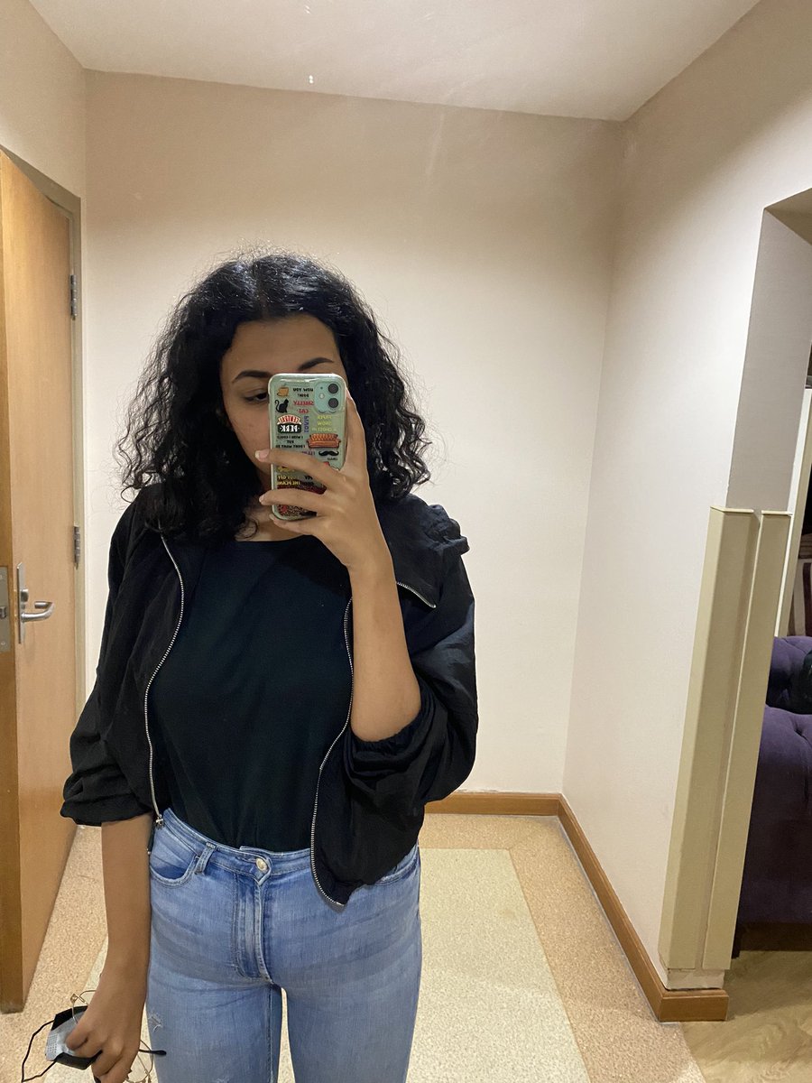 cryingHaidy's tweet photo. *Read this please*
انا فخورة ولاول مرة من كتير اقول ان انا مش مكسوفة من جسمي اه هو ممكن يكون عندي extra fats around my stomach بس انا مكنتش شايفة غيرهم الفترة اللي فاتت و نسيت بقي انا كنت فين و بقيت فين فايوة انا عايزة اخس بس انا بردو بحب جسمي- https://t.co/ZNAjR1lO2d