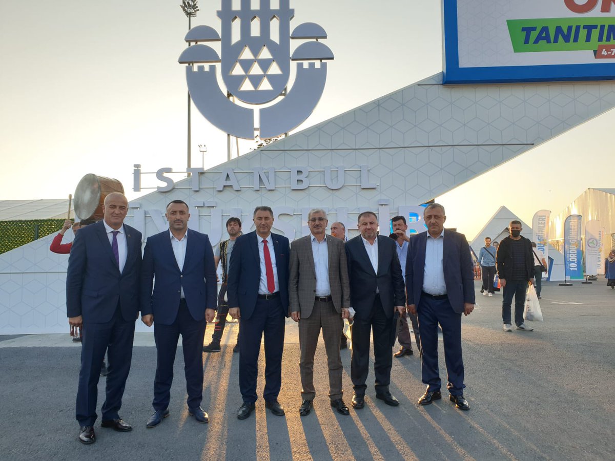 AdilKANDEMR1's tweet photo. Ordu Tanıtım Günlerine Genel Başkan Vekilimiz Sayın @NumanKurtulmus ve İl Başkanımız Sayın @osmannnurika ' nin katılımıyla Ordu Tanıtım günleri açılışını gerçekleştirdik.

Ordu kültürünü ve değerlerini hemşehrilerimizle birlikte paylaştık.

#OrduTanıtımGünleri https://t.co/IRFLEIjvcA