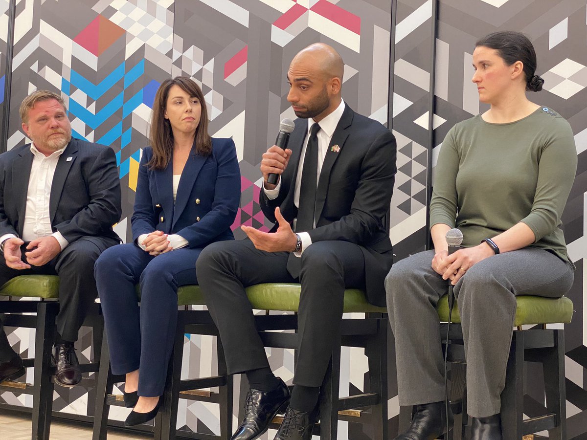 Dan Futrell tweet media