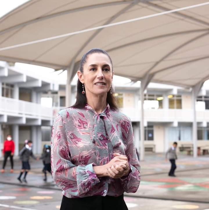 #Nacional   <a href="/ElBunkerTv2/">El Bunker Tv</a>

<a href="/Claudiashein/">Claudia Sheinbaum Pardo</a> Jefa de Gob. De la #CDMX dice’ que no está en campaña y que los viajes que realizó el fin de semana fueron pagados con sus propios recursos.

¿Como la ven?