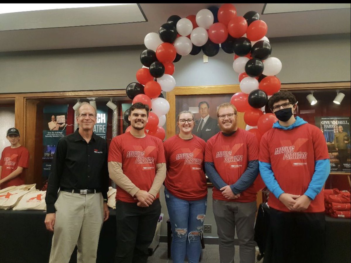 MSTNSLS's tweet photo. Awesome Ted-talk hosted by @mstnsls !!!

#leadership #tedtalks #mst #nslsbound https://t.co/TCRTUQzOje