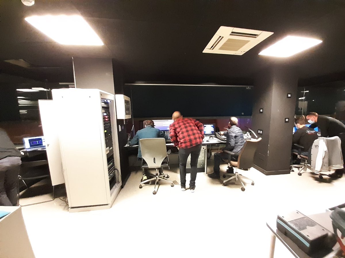 emprendeCdB's tweet photo. 📢Everything is under control... 3 horas antes de que dé comienzo la XIII #foroBurgos 2021!
..y es que contamos con los mejores colaboradores locales como @tituloinfo, @SANcotec @automata2006 y nuestro super equipo de @CulturalCBurgos

👏🏻👏🏻¡Gracias por vuestro esfuerzo final!👏🏻👏🏻 https://t.co/G1nk78yySf