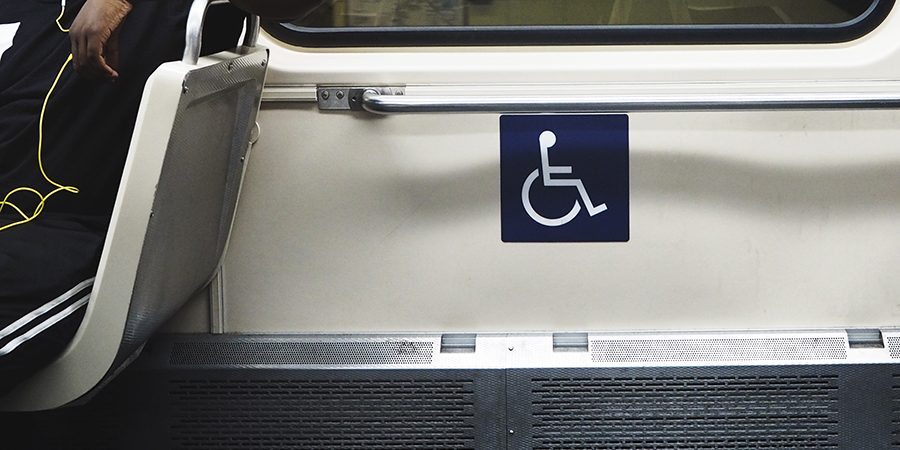 capacesnews's tweet photo. #Accesibilidad #Demanda #FAMDIF considera la solución de #Renfe un parche ineficaz para las personas con movilidad reducida, vía @FAMDIF. https://t.co/5KPz8VkYIN https://t.co/51VEfpMtuN