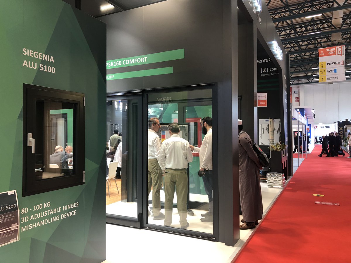 VBHTurkiye's tweet image. Standımız yerli ve yabancı fuar ziyaretçilerin ilgisini çekmeye devam etmekte.

Devam eden veya yeni başlayacağınız projeleriniz için lütfen bizi arayınız. 

Salon: 2 / Stand : 207-B

📲 +90 (212) 604 6060 @vbhturkiye 

#avrasyapencerefuarı #pencerefuarı