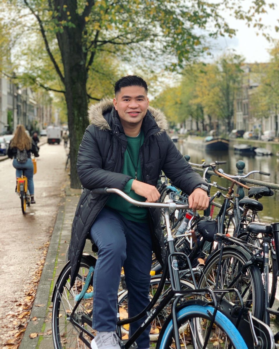 AaronLibrea's tweet photo. Only in Amsterdam, Netherlands 🇳🇱 #adventureron https://t.co/PyNtTWiWEd