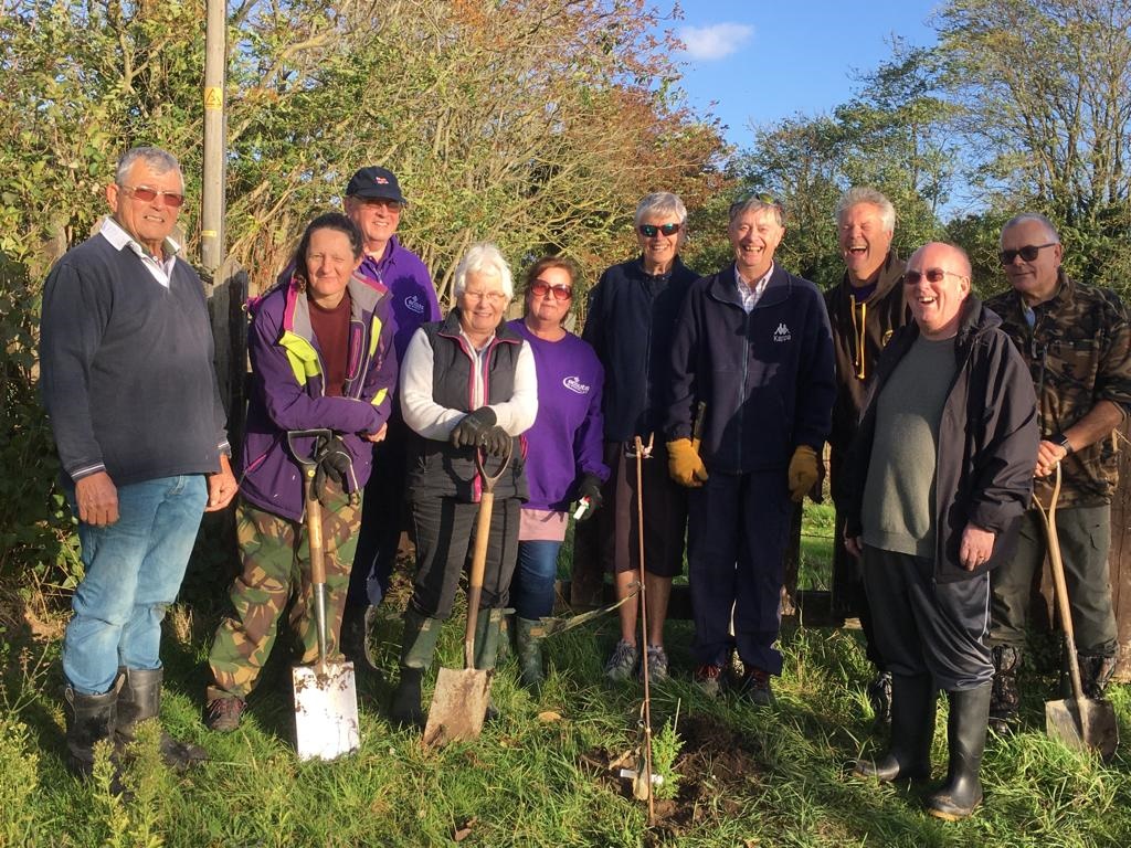 The Queen's Green Canopy (@qgcanopy) on Twitter photo Over 30 #JubileeTrees have been planted in a stellar effort by members of the SCH #Scout Active Support Group in #Tilbury π±
Thank you for contributing to the canopy of trees being planted to mark Her Majesty's Platinum Jubilee as part of the #queensgreencanopy π³
<a href="/UKScouting/">UKScouting</a> Over 30 #JubileeTrees have been planted in a stellar effort by members of the SCH #Scout Active Support Group in #Tilbury π±
Thank you for contributing to the canopy of trees being planted to mark Her Majesty's Platinum Jubilee as part of the #queensgreencanopy π³
<a href="/UKScouting/">UKScouting</a>