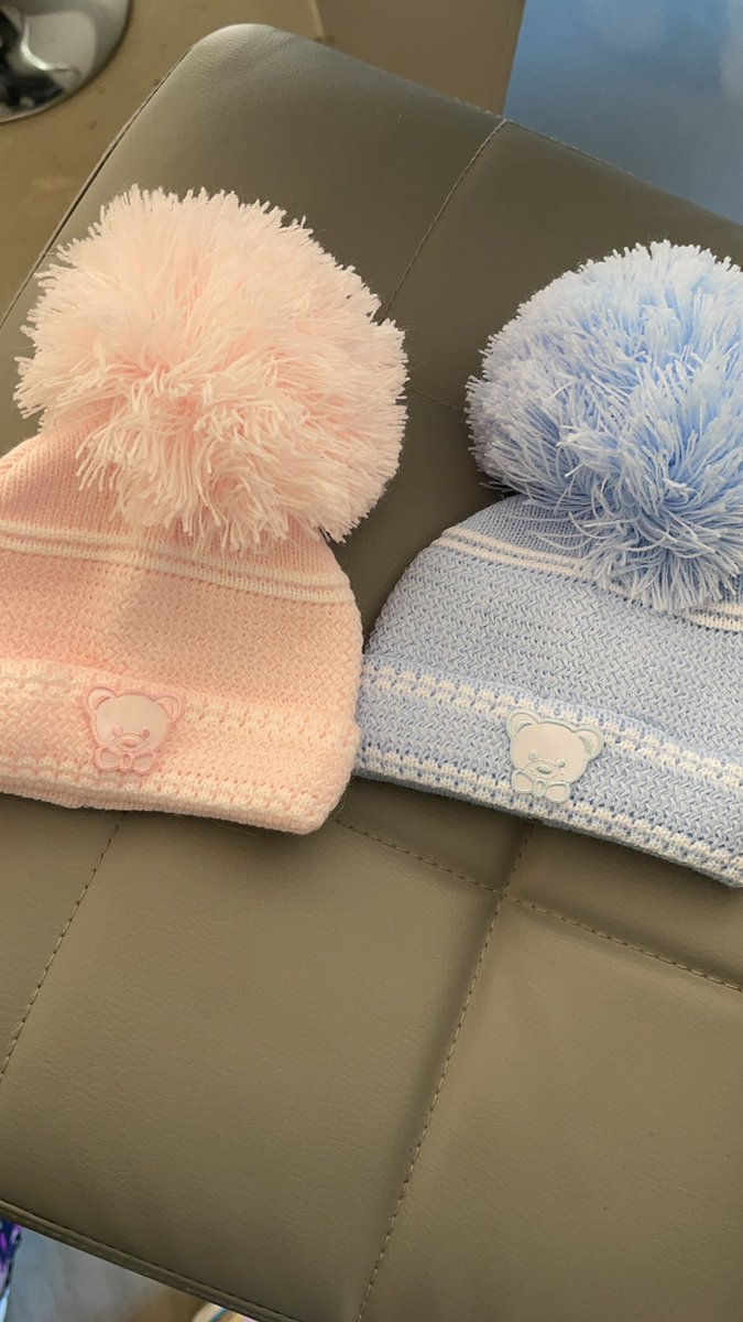 leannehobin's tweet photo. When you donโt find out the gender and have to buy both ๐๐ #22wk #overhalfway #boyorgirl #firsthat #babyhobin #rainbowbaby https://t.co/JoOXuxDmCL