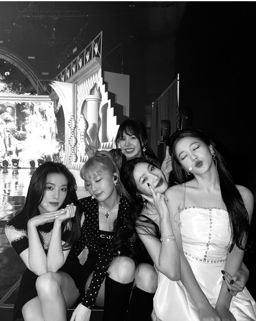 RV94_Seulgi's tweet photo. 保存用 https://t.co/qENdT9EB5N