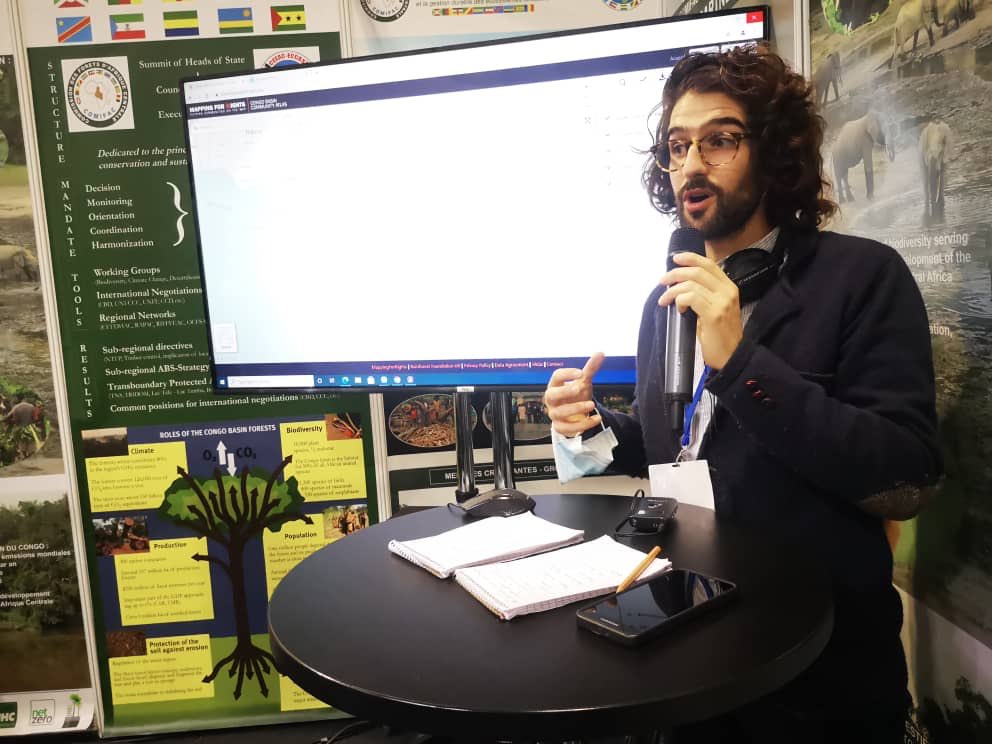 COMIFACINFO's tweet photo. Side event en cours organisé par CAFI dans le pavillon COMIFAC sous le thème: Rainforest Foundation UK (RFUK) and Client Earth
(CE)Client Earth: Local Solutions with Global Significance:
Participatory Forestry in the Congo Basin #congobasin #bassinducongo #bassincongo #Carbon https://t.co/WkNLuPo91S