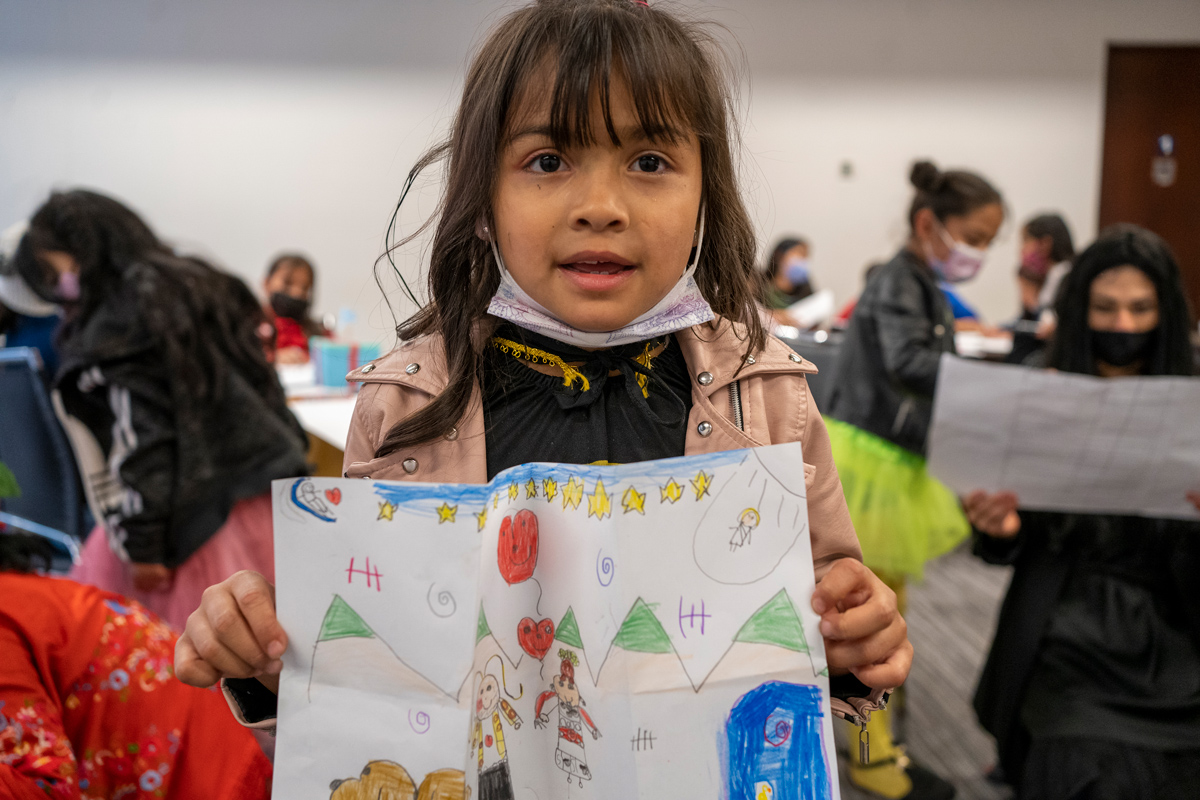 rattapallax's tweet photo. Remarkable #comic book creation workshop in #bogota with children from @ninasdeluz and survivors from @OrgNataliaPonce . #powerofpriya #CDAF
@PartnersAmerica @CultureAtState @midbo_doc @USEmbassyBogota https://t.co/VRMrf50X0z